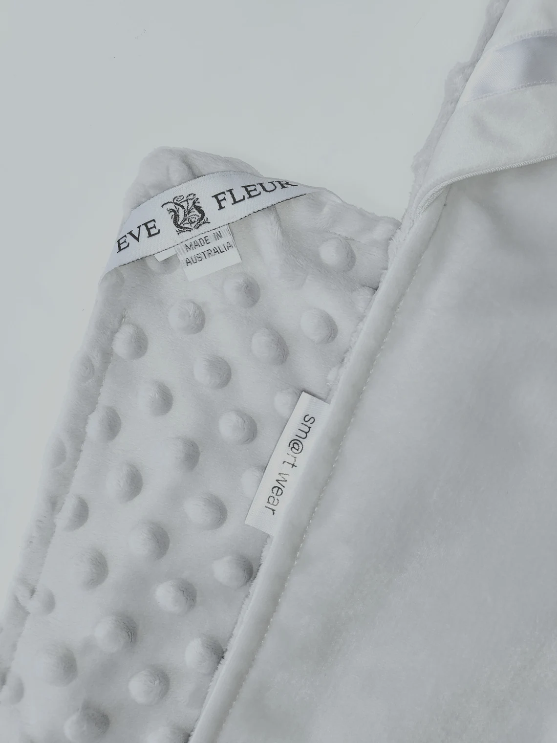 Eve Fleur - EMF RF Shielding Minky Dot Sensorial Blanket - Schild
