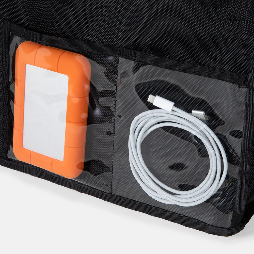 Silent Pocket Solar Panel Utility Bag - Schild
