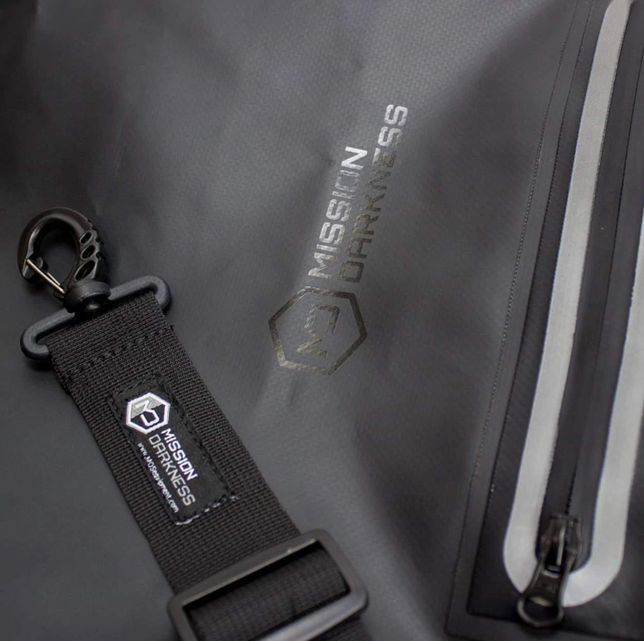 MISSION DARKNES DRY SHIELD FARADAY TOTE 15L.6