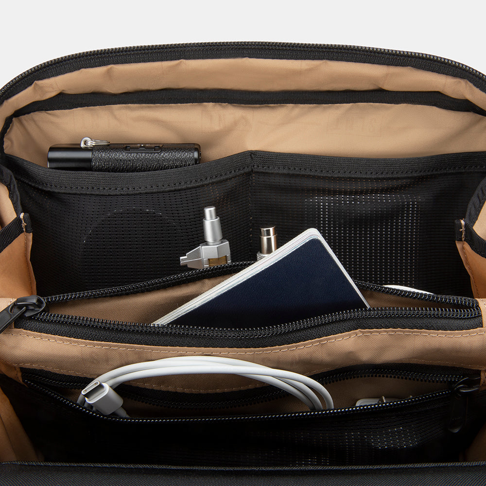 SLNT E3 Faraday Crossbody Organizer Bag - Schild