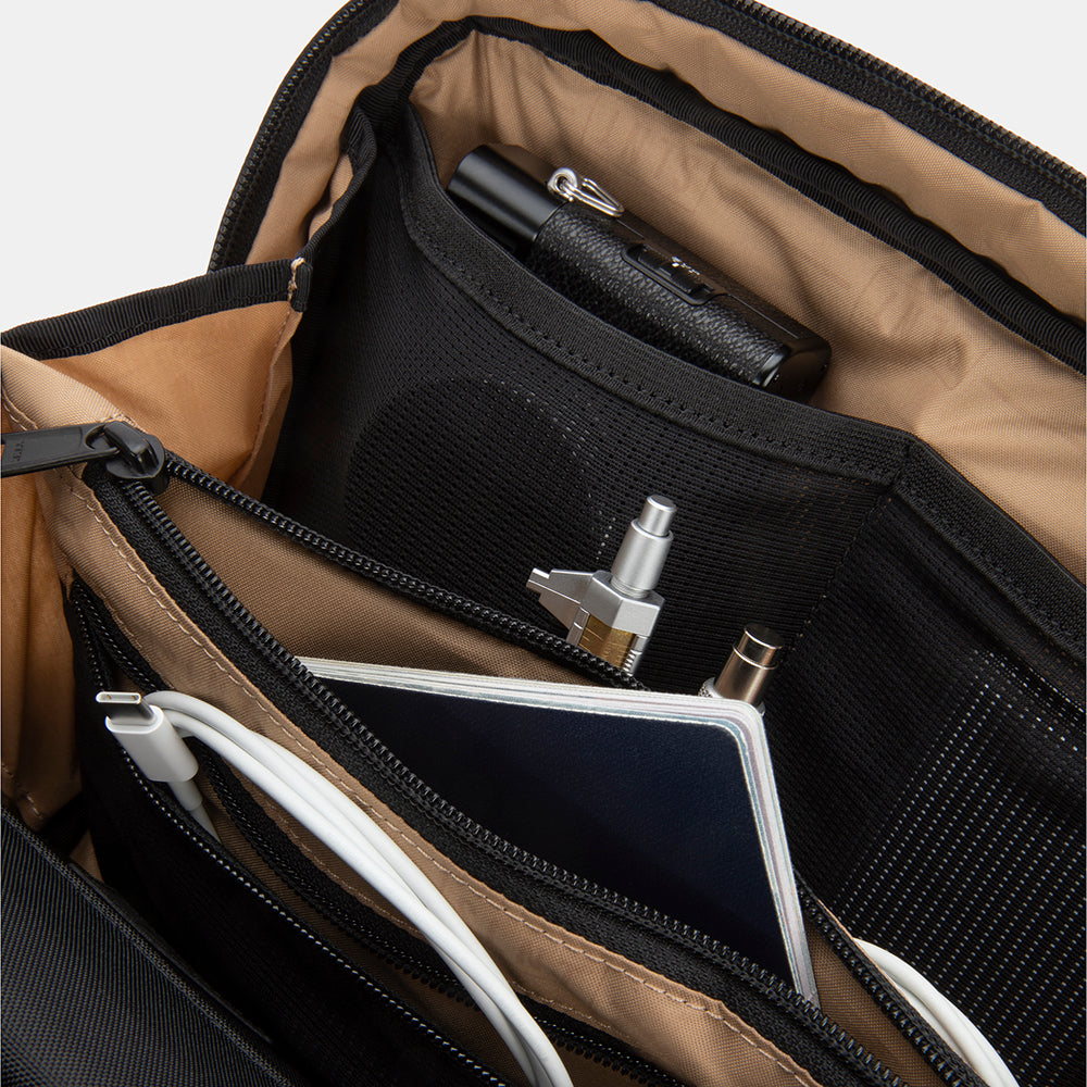 SLNT E3 Faraday Crossbody Organizer Bag - Schild