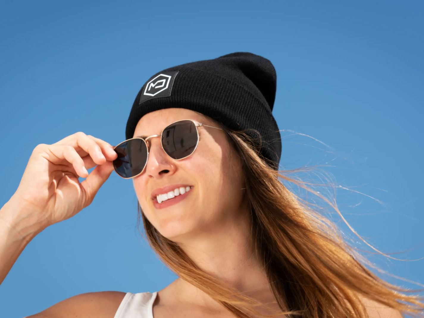 EMF BLACKOUT BEANIE - Schild