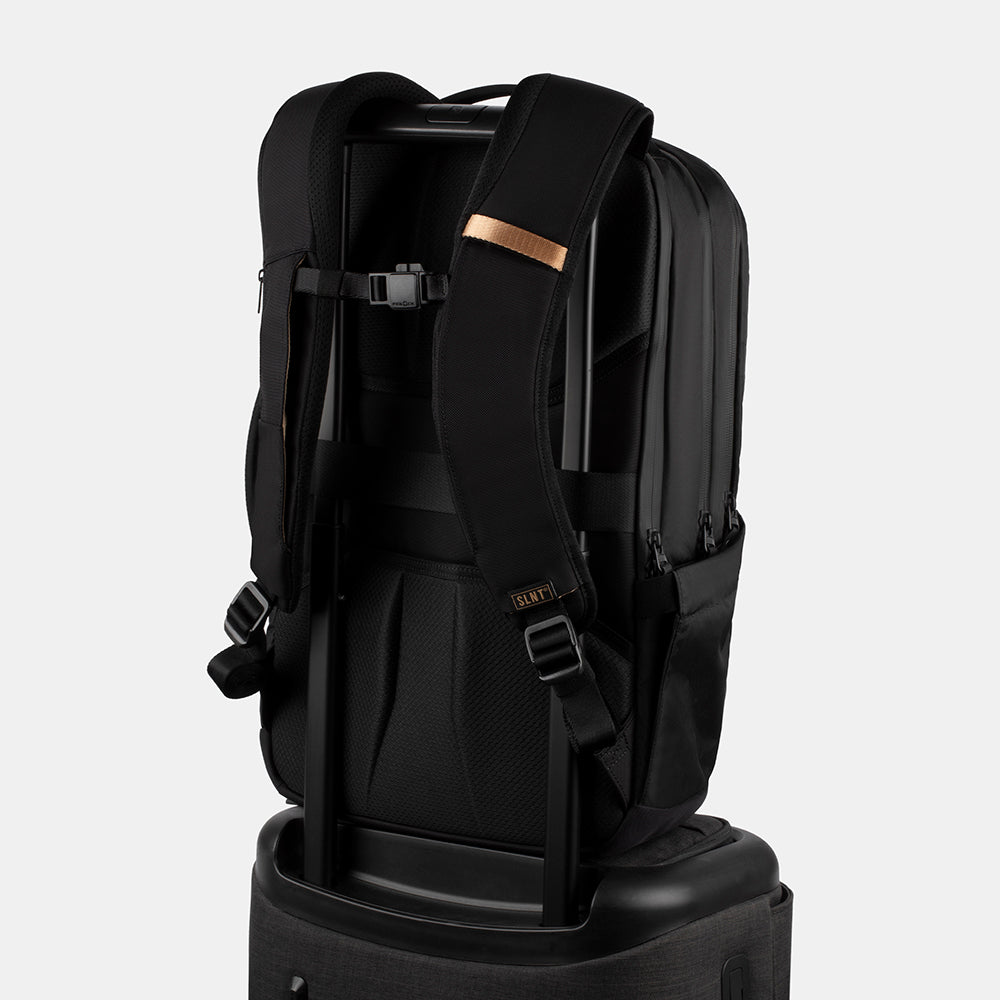 SLNT E3 Faraday Backpack - Schild